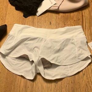 Lululemon Speed Up LR Short 2.5” Lined